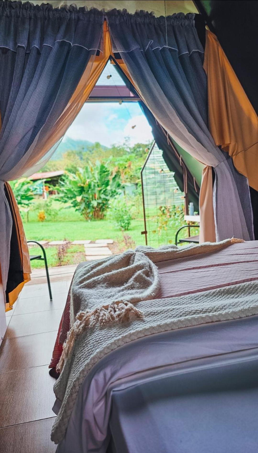 La Fortuna Flora Glamping De Abuela 빌라 외부 사진
